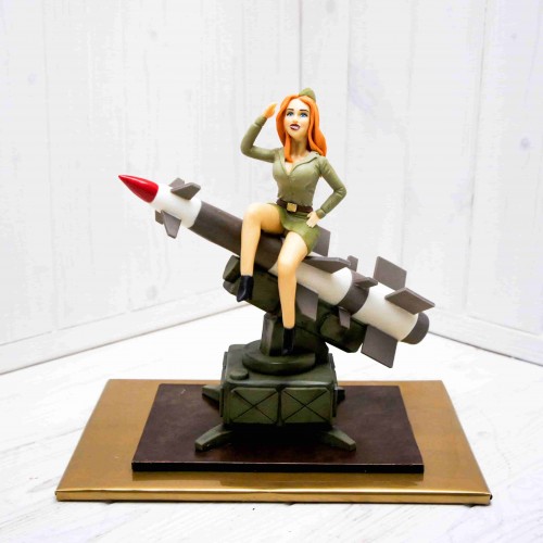 Шоколадная композиция "Девушка на ракете"
