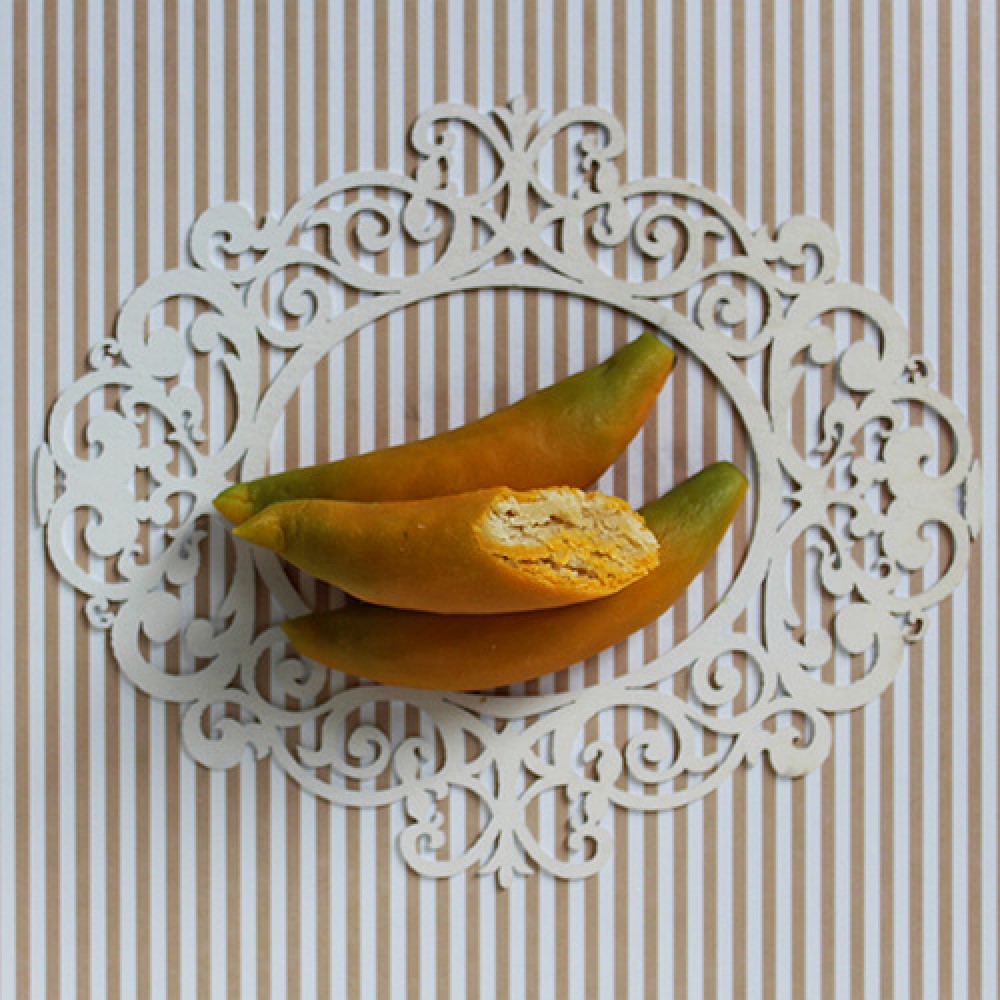 Конфета марципановая "Банан"