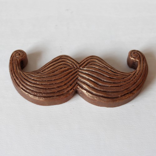 Фигура шоколадная "Усы"