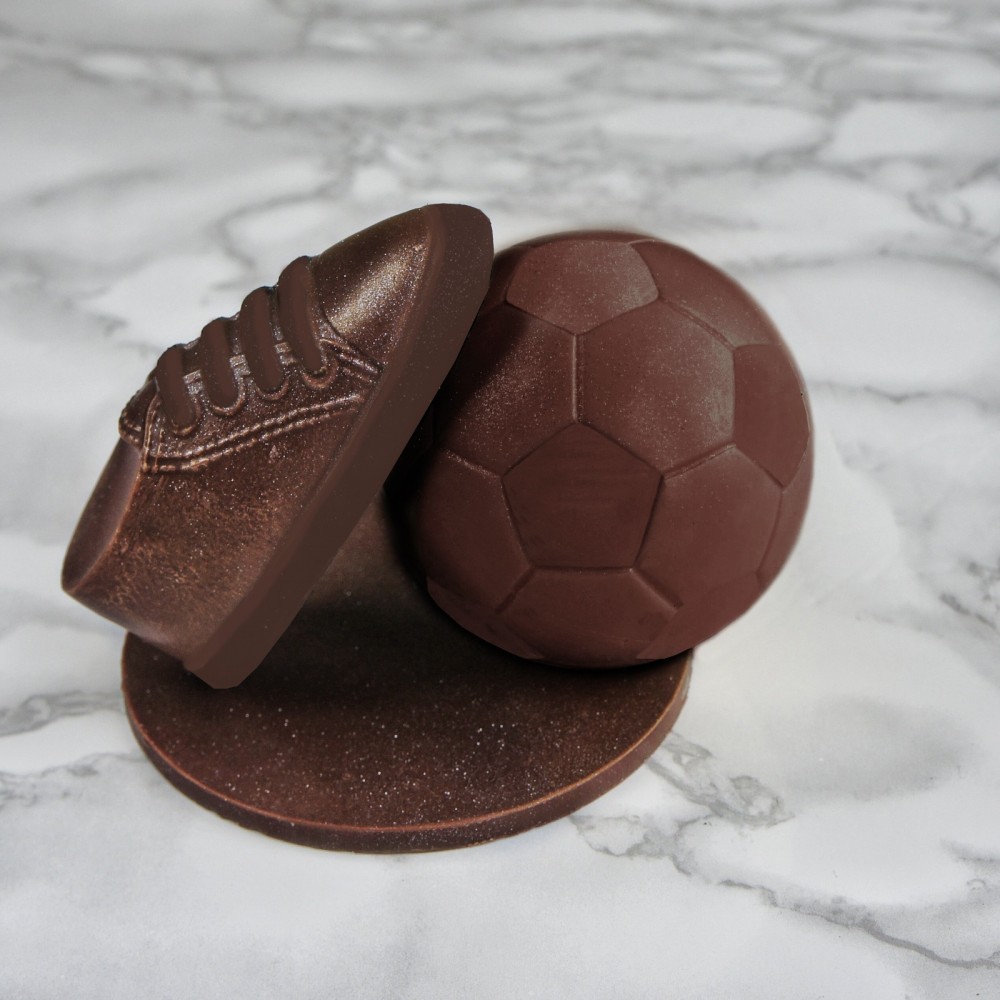Фигура шоколадная "Бутса с мячем" 